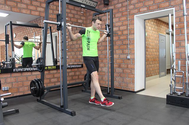 Photo of Smith Machine Pistol Squat exercise