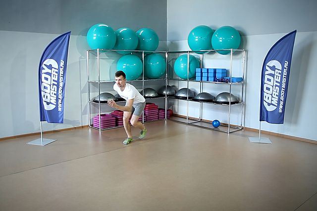 Photo of Alternate Leg Diagonal Bound exercise