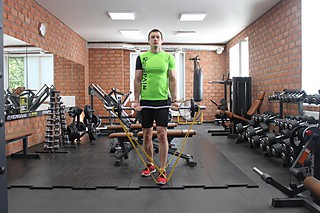Close-Grip EZ-Bar Curl with Band