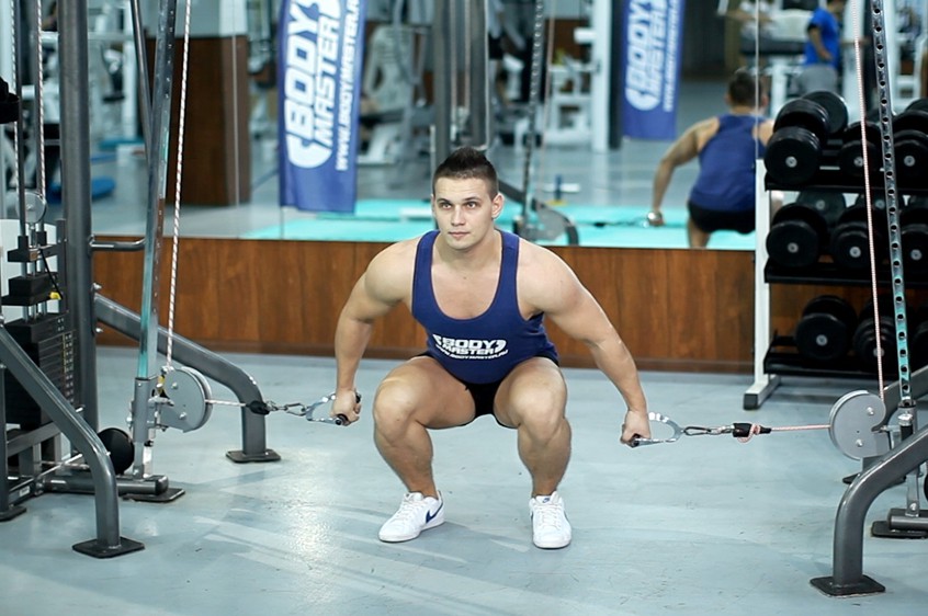 Exercise Cable Deadlifts