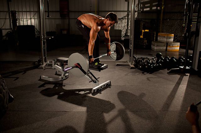 Photo of Straight Bar Bench Mid Rows exercise