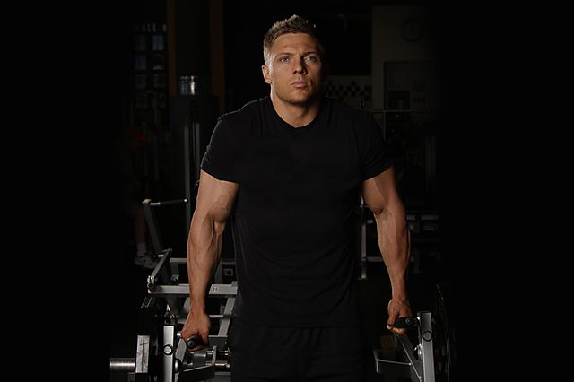 Photo of Leverage Shrug exercise