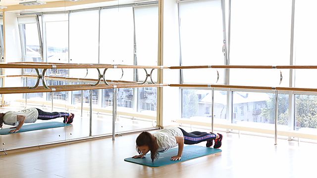 Photo of Multilevel Push Up exercise