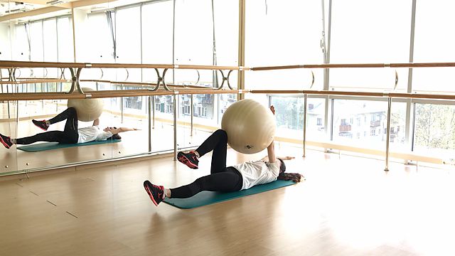 Photo of Fitball Dead Bug exercise