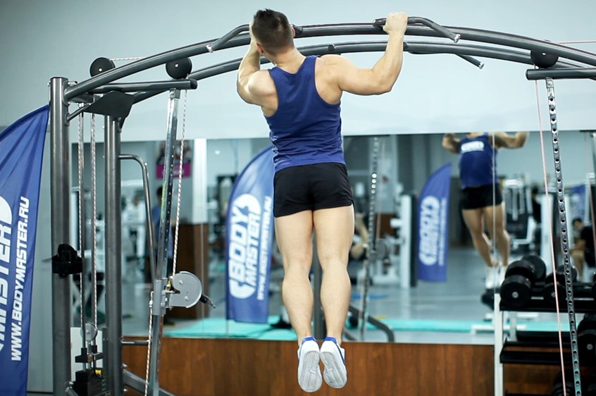 Exercise Side To Side Chins