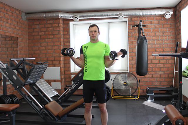 Photo of Standing Inner-Biceps Curl exercise