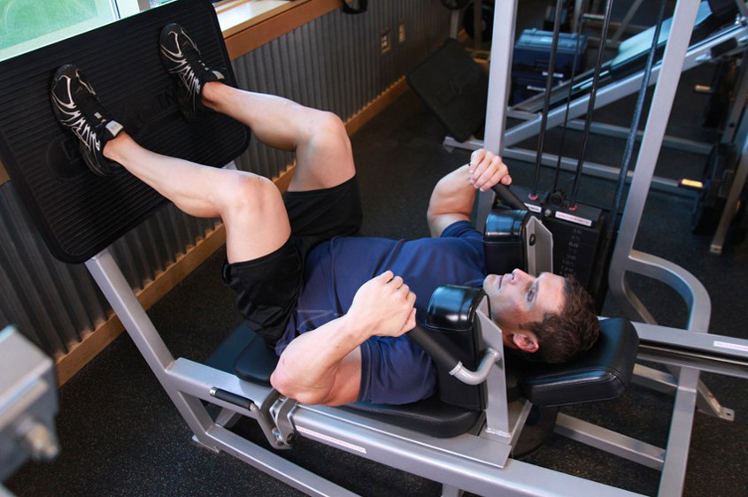 Exercise Lying Machine Squat 