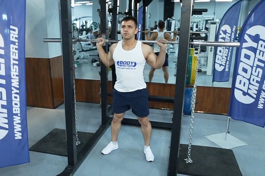Exercise Squat with Chains
