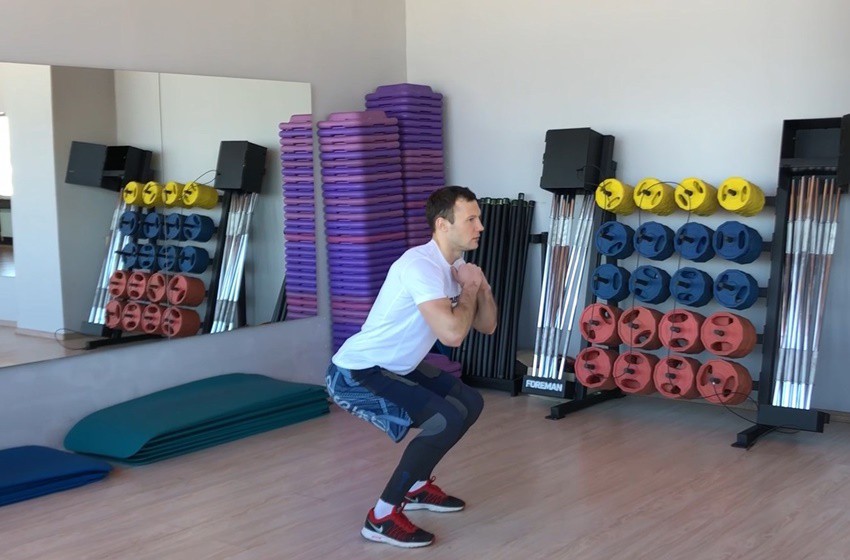 Exercise Freehand Jump Squat