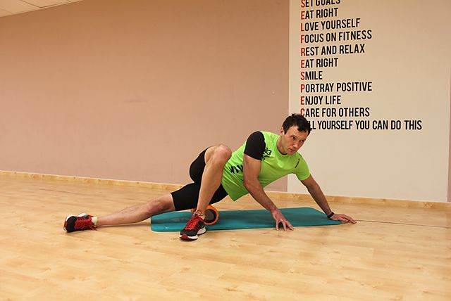 Photo of Iliotibial Tract-SMR exercise