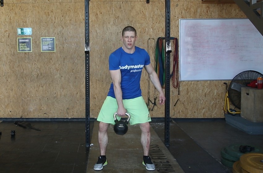 Exercise One-Arm Kettlebell Clean and Jerk