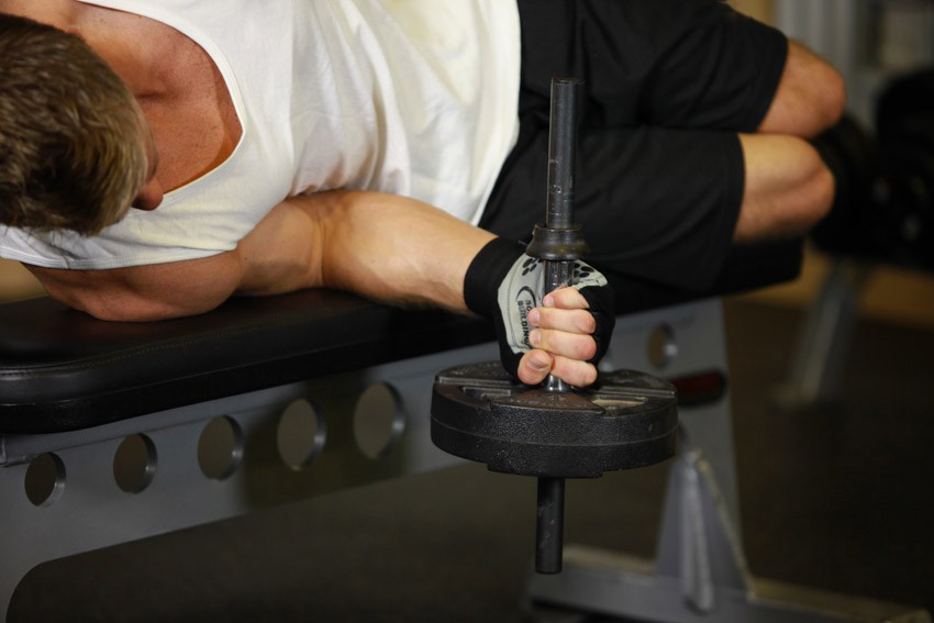 Exercise Dumbbell Lying Pronation