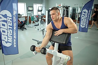 One Arm Dumbbell Preacher Curl