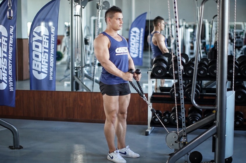 Exercise Cable Hammer Curls - Rope Attachment