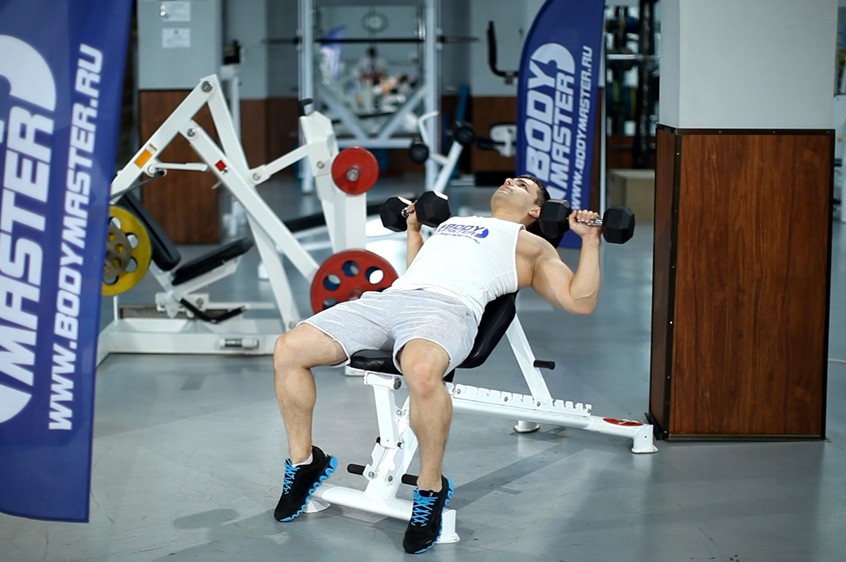 Exercise Incline Dumbbell Press