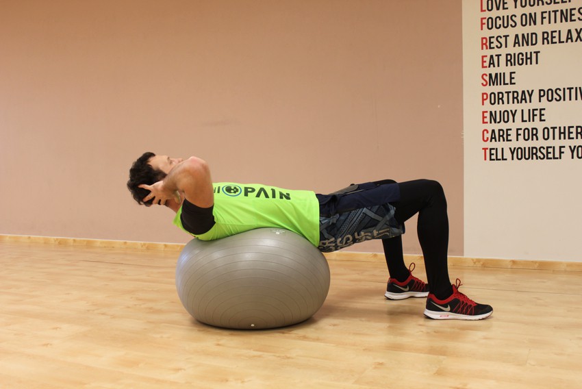 Exercise Exercise Ball Crunch