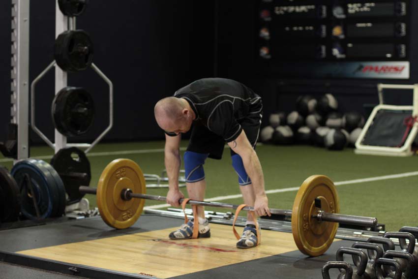 Exercise Deadlift with Bands