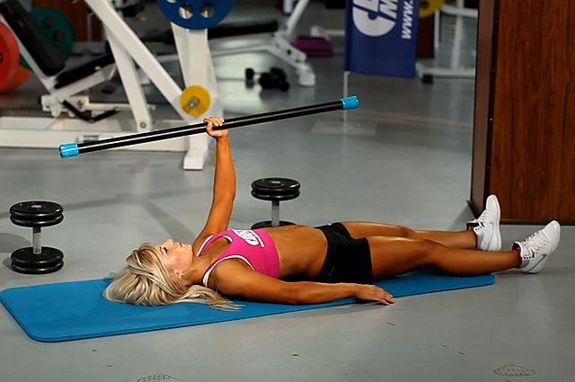 Photo of One Arm Floor Press  exercise