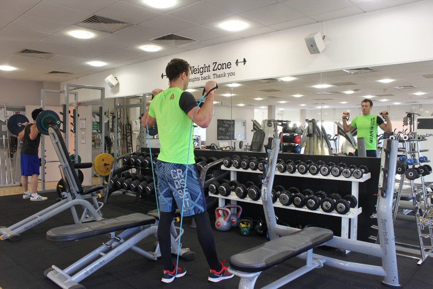 Exercise Shoulder Press - With Bands