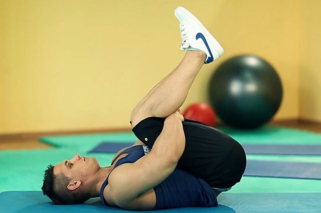 Photo of Hug Knees To Chest exercise