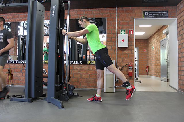 Photo of One-Legged Cable Kickback  exercise