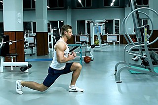 Split Squats 