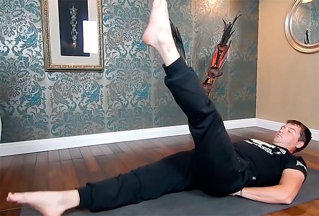 Photo of Вертикальные «Ножницы» exercise