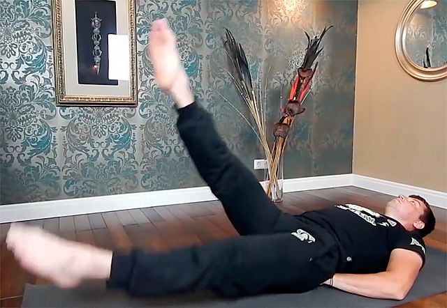Photo of Вертикальные «Ножницы» exercise