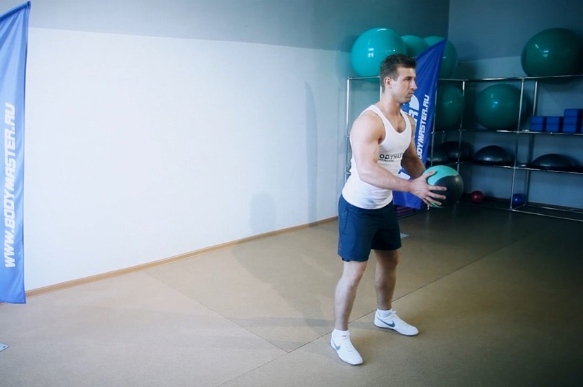 Exercise Backward Medicine Ball Throw
