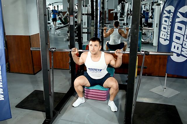 Photo of Speed Box Squat exercise