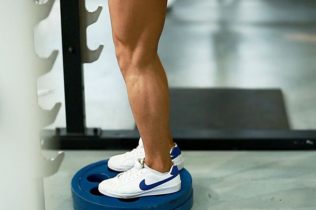 Photo of Elevated Back Lunge exercise