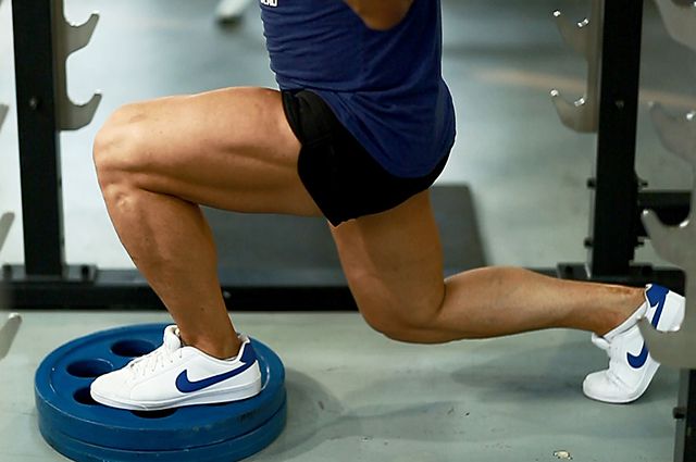 Photo of Elevated Back Lunge exercise