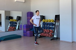 Bodyweight Walking Lunge