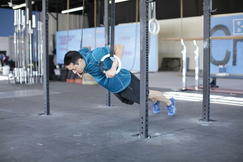 Exercise Suspended Push-Up