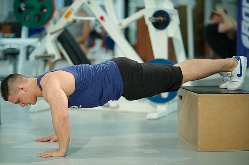 Exercise Decline Push-Up