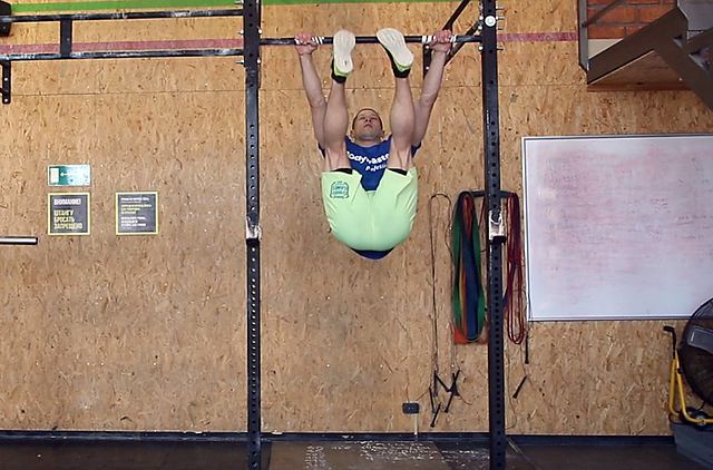 Photo of The Kipping Toes-to-bar exercise