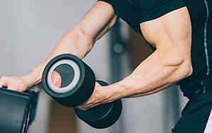 Training at home for Arms and Chest with dumbbells for beginners